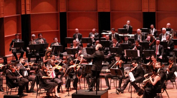Orsse realiza Festival Tchaikovsky com participação do Corpo de Baile nesta quinta, 15