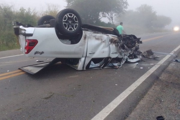 Colisão deixa três mortos na BR-235; vereador de Frei Paulo está entre as vítimas